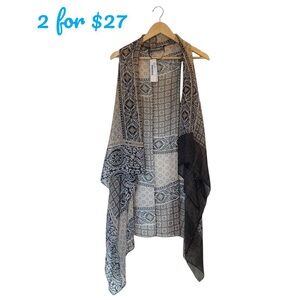 ACCESSORY ST Black/Beige Tile Print Convertible Cover Up Kimono Topper Vest